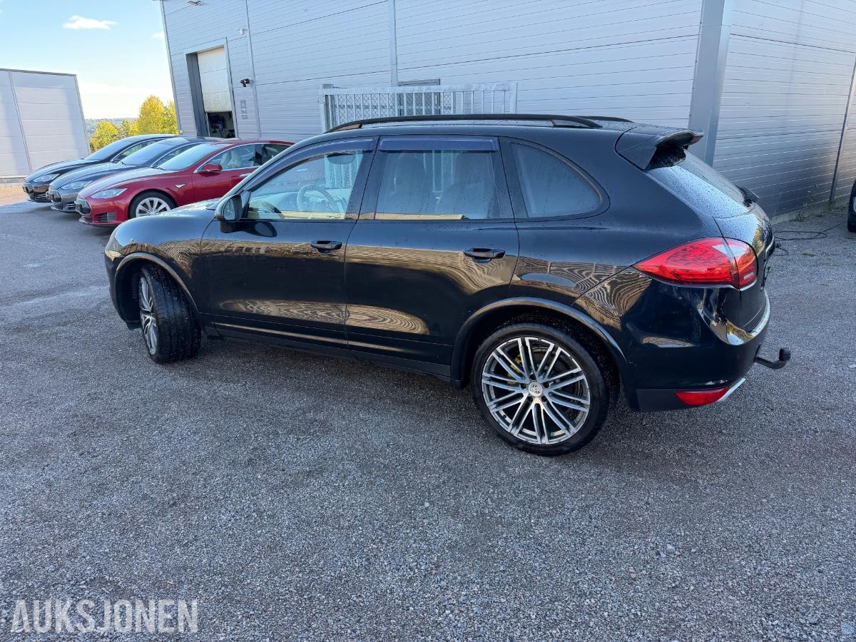 2011 PORSCHE CAYENNE, 3.0D 240HK,18-VEIS,SOLTAK,PCM,BOSE,EU-OK 3-28, 293000KM