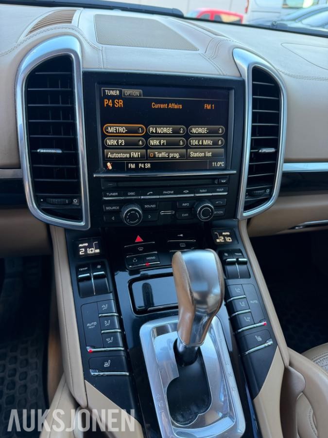 2011 PORSCHE CAYENNE, 3.0D 240HK,18-VEIS,SOLTAK,PCM,BOSE,EU-OK 3-28, 293000KM