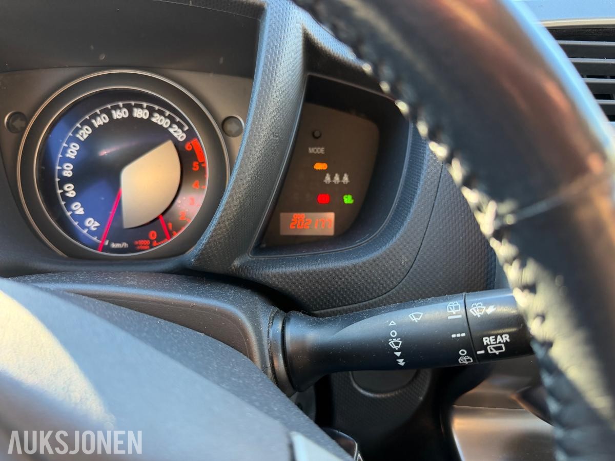 2011 Toyota Urban Cruiser, 1,4D 90HK,4x4, EU-OK 8-2027, 203000km