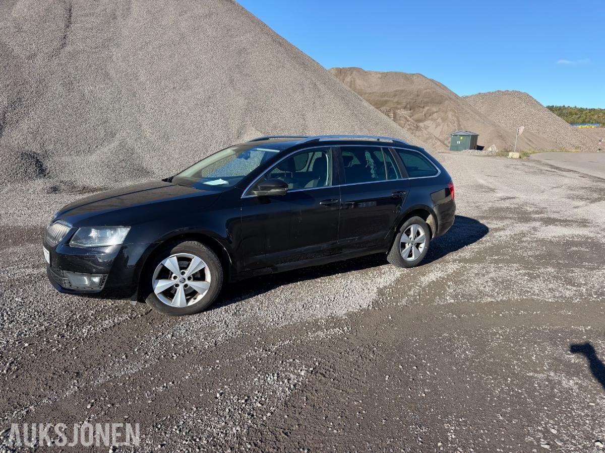 2014 Skoda OCTAVIA 1.6D 105HK,4x4,EU-OK 11-26,DAB+, 246000km