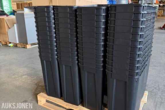 50 liter svart avfallsbeholder med svart lokk.  2023