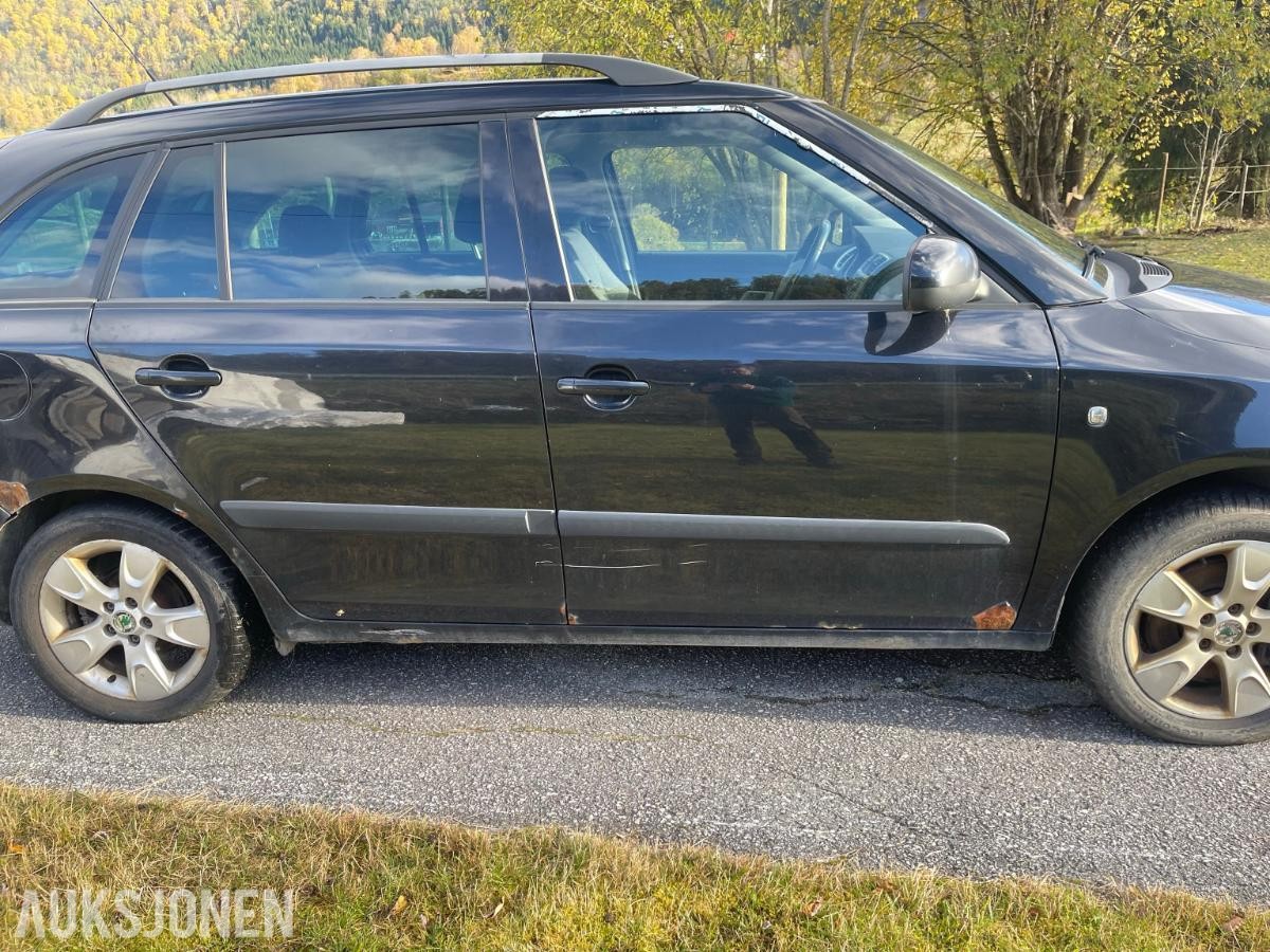 2008 Skoda Fabia 1.9 105hk hengerfeste takrails - ingen minstepris