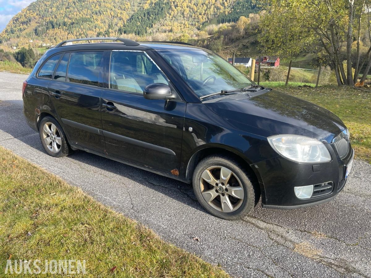 2008 Skoda Fabia 1.9 105hk hengerfeste takrails - ingen minstepris