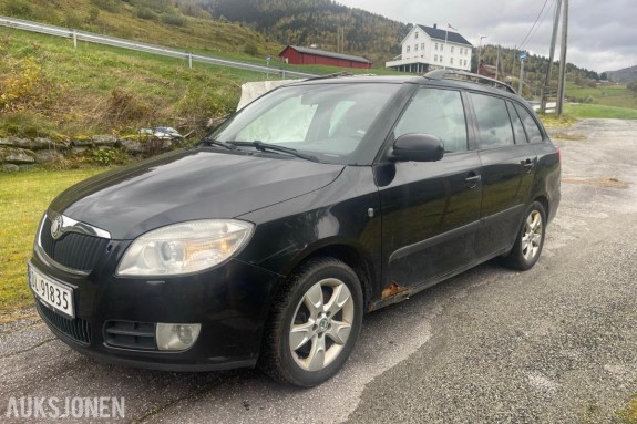 2008 Skoda Fabia 1.9 105hk hengerfeste takrails - ingen minstepris
