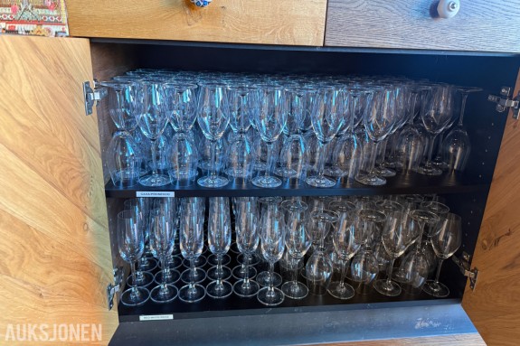 Vinglass og champagneglass i ulike utførelser
