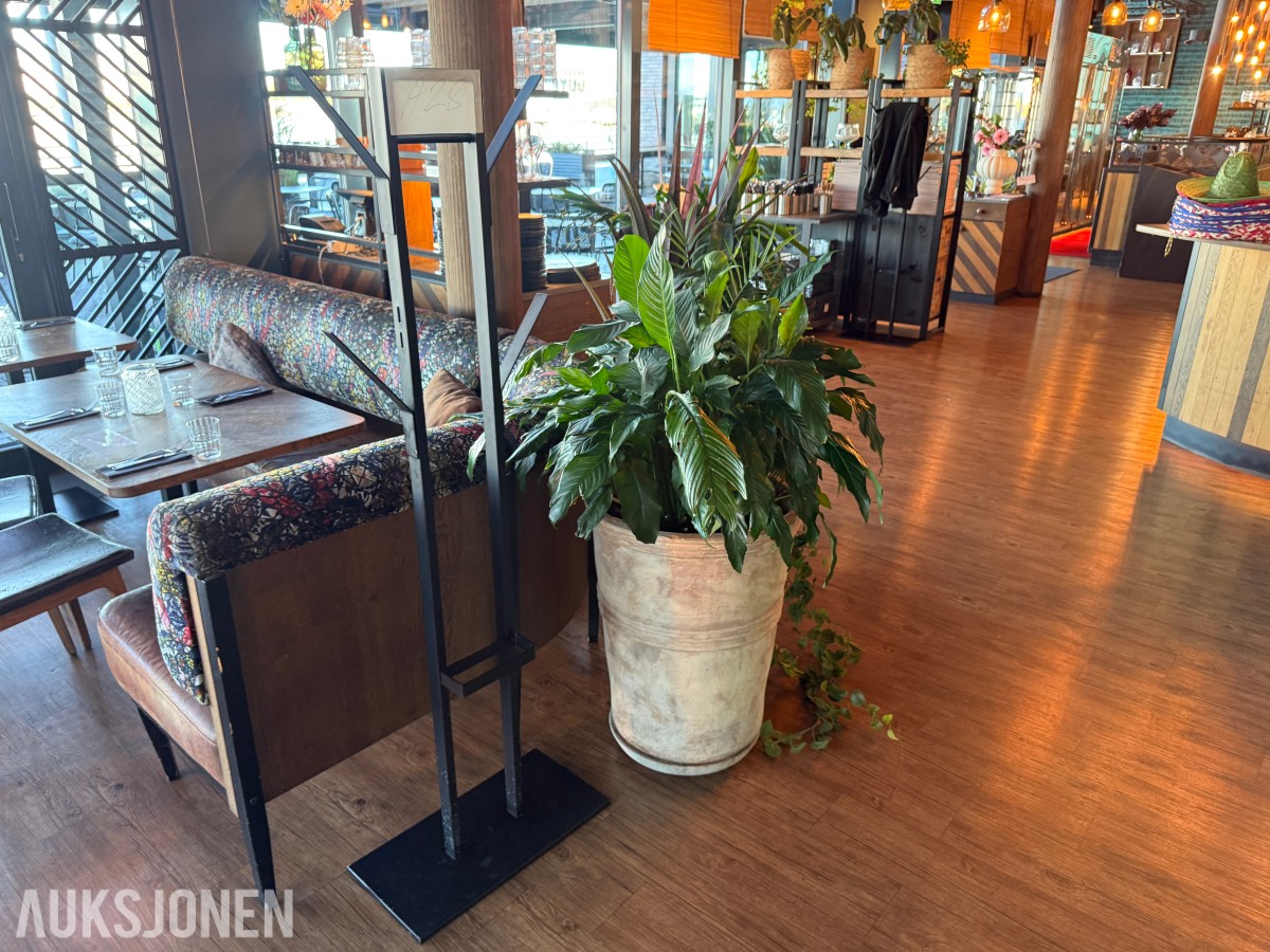 Diverse planter