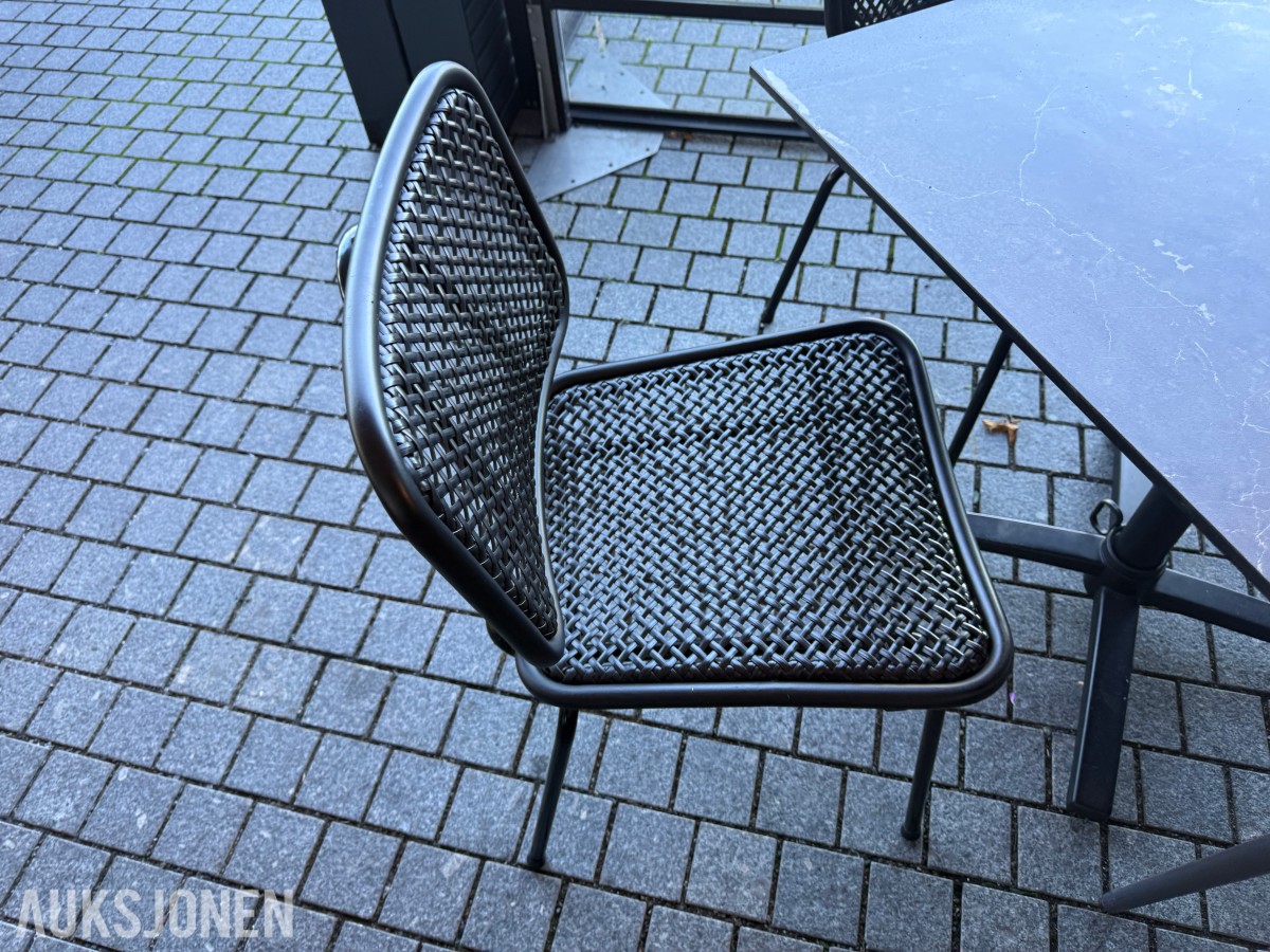 Bord og stoler