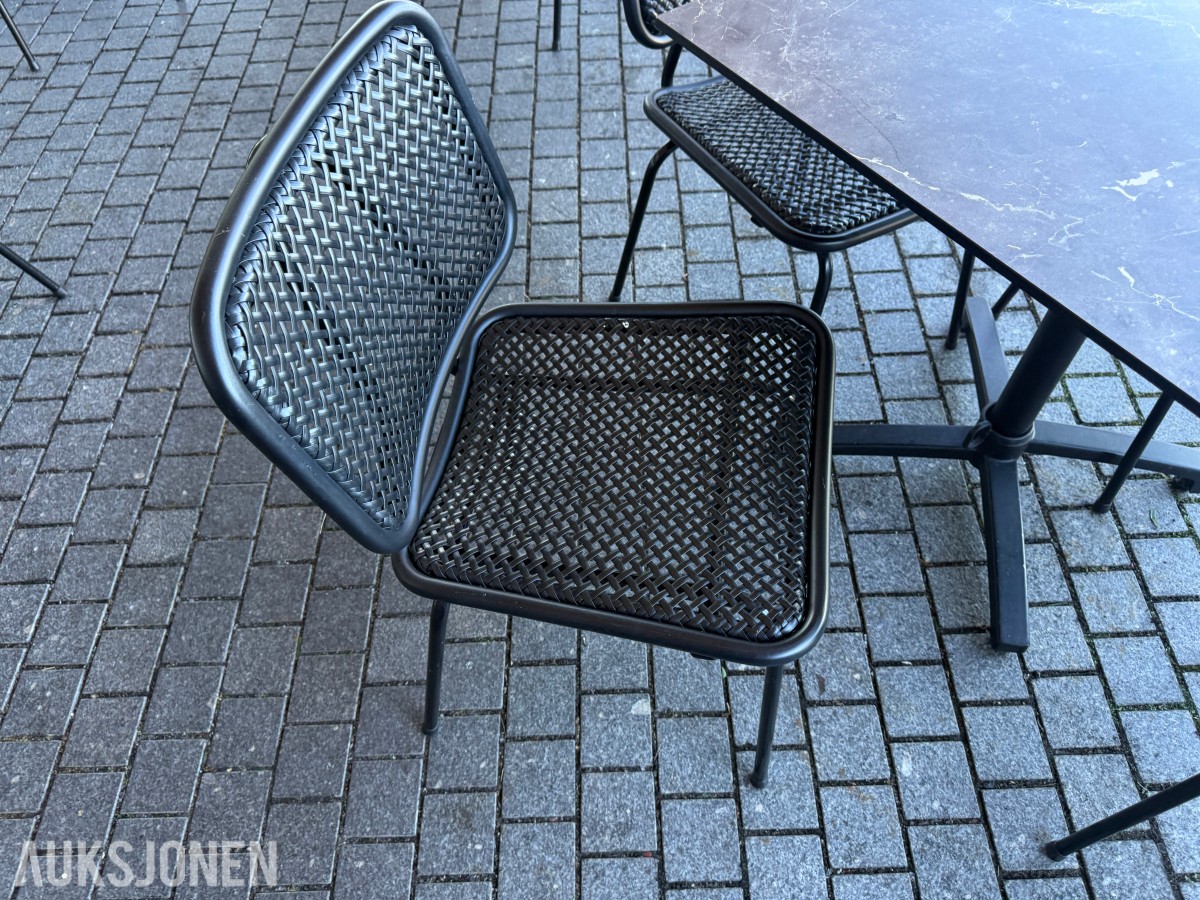 Bord og stoler