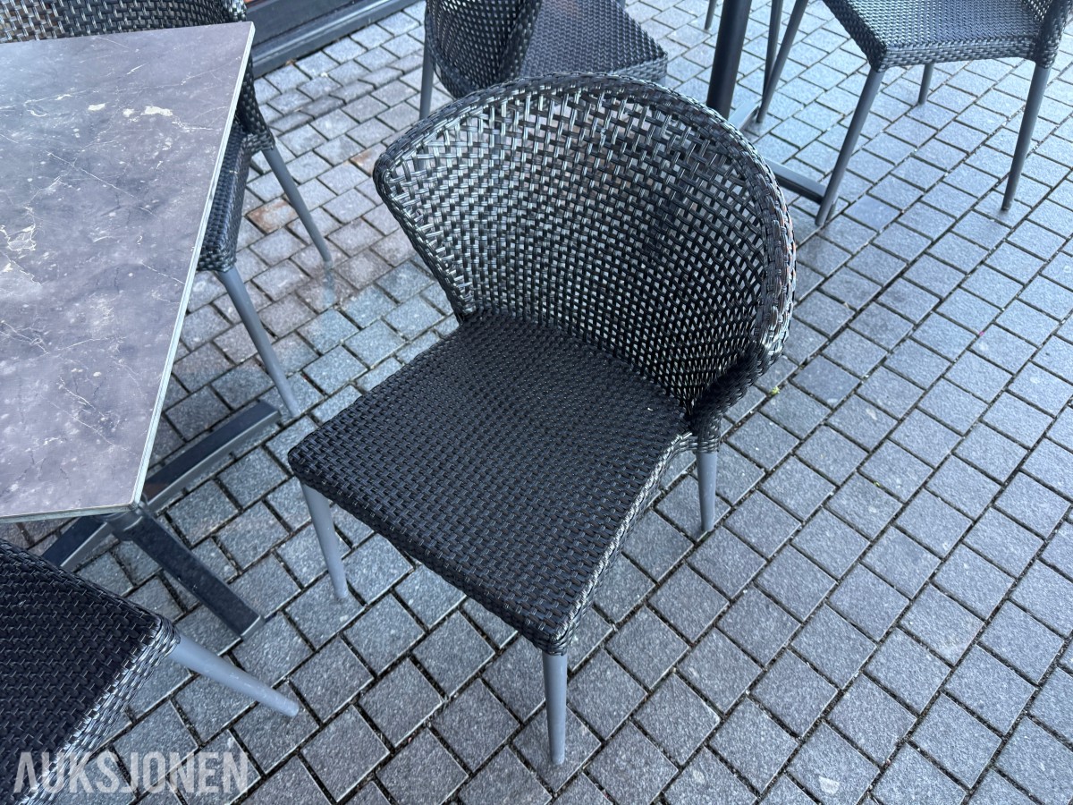 Bord og stoler