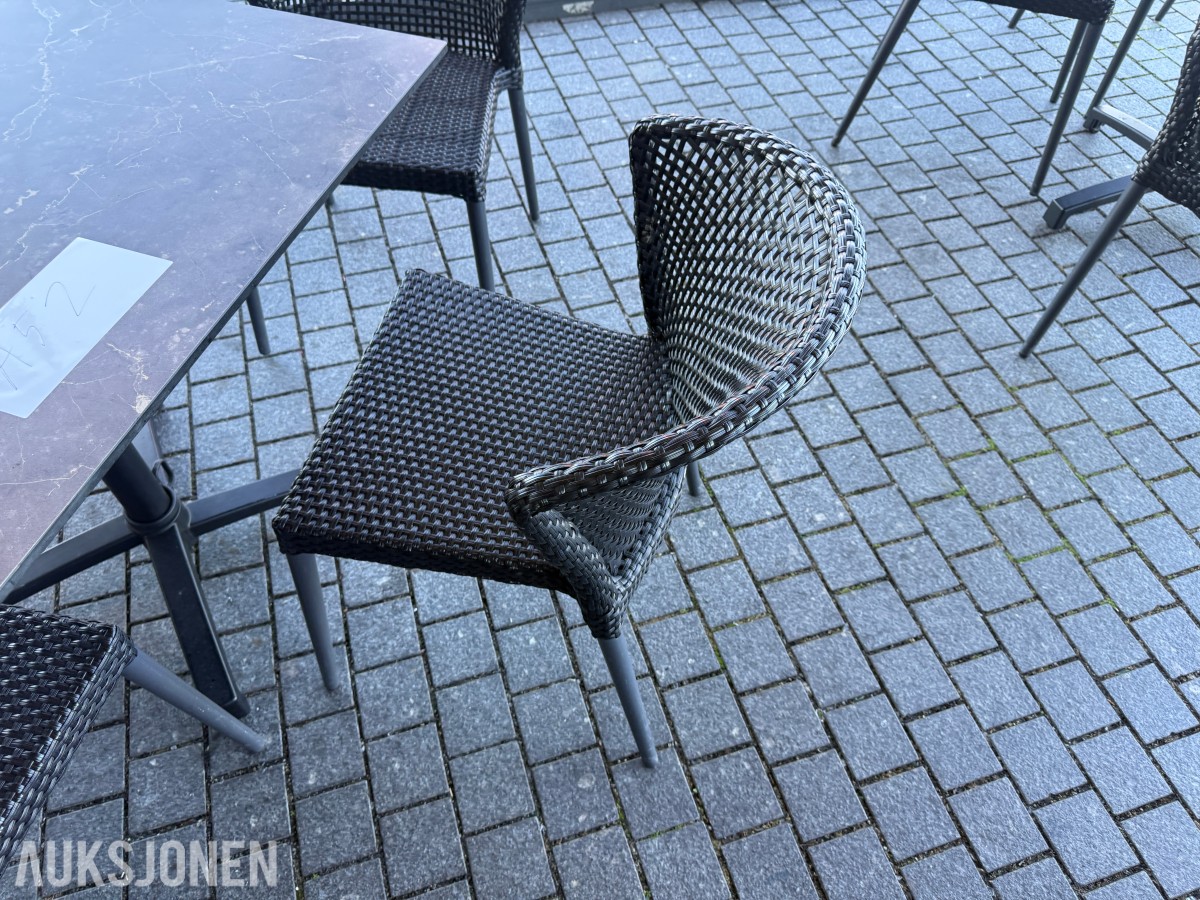 Bord og stoler