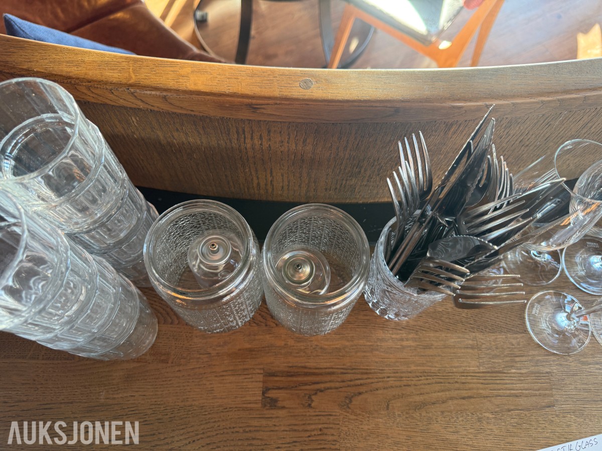 Diverse glass