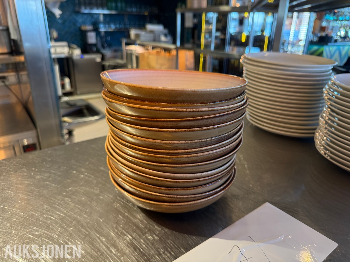 Artisan 14 serveringsskåler i keramikk
