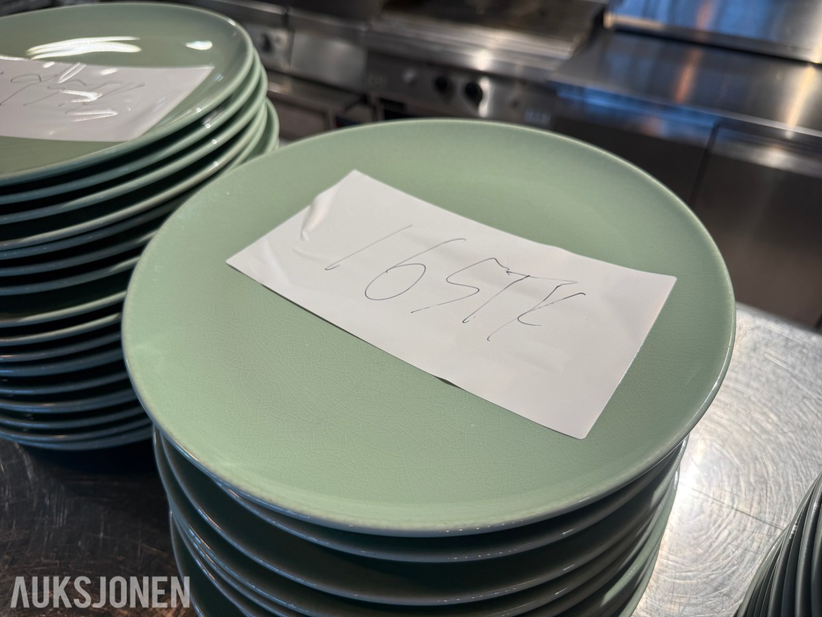 52 stk RAK tallerkener i porselen