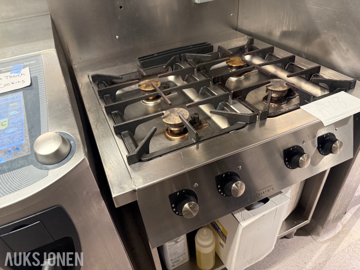 Berto's S900 4-bluss gasskomfyr med underskap