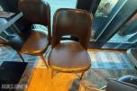 Restaurantbord 120 x 70 cm med 4 brune stoler