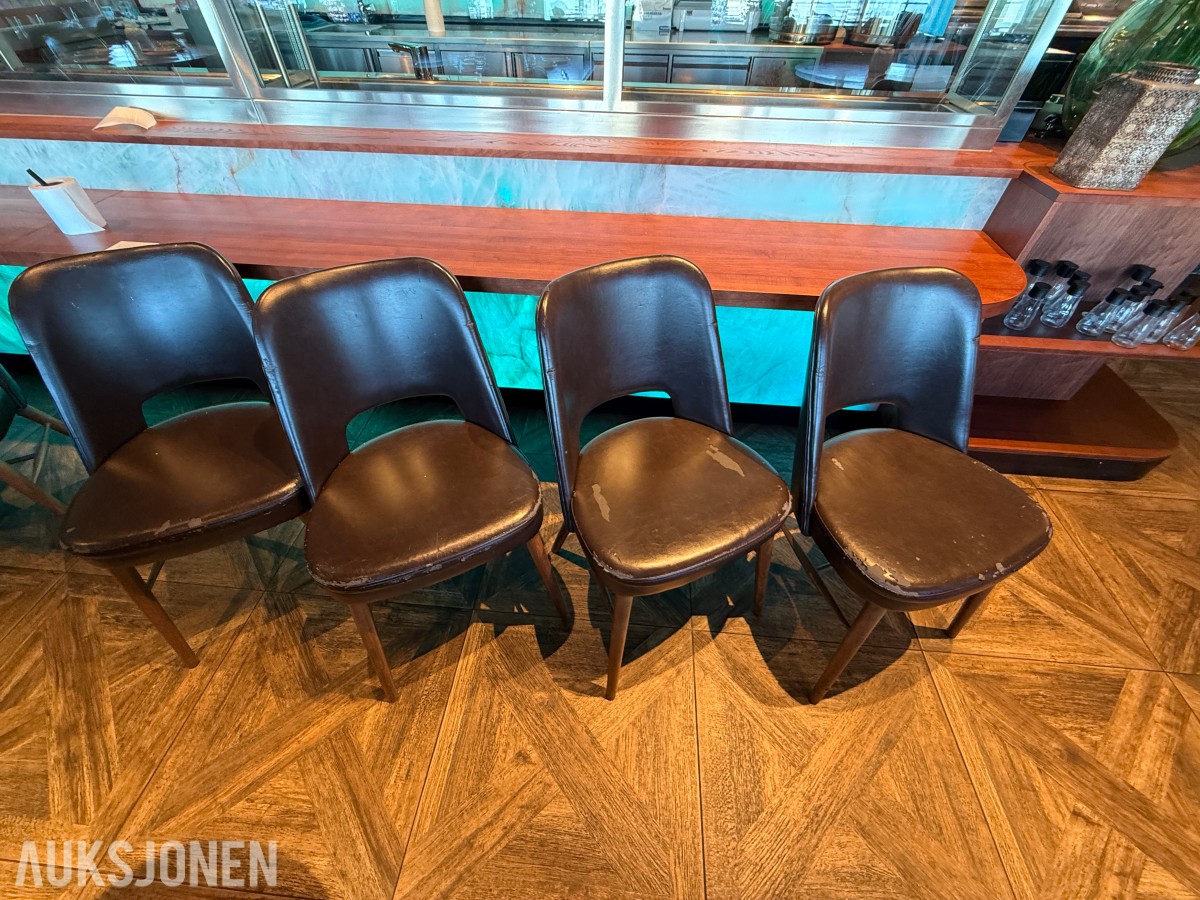 4 stk. restaurantstoler med mørkebrunt trekk og treben