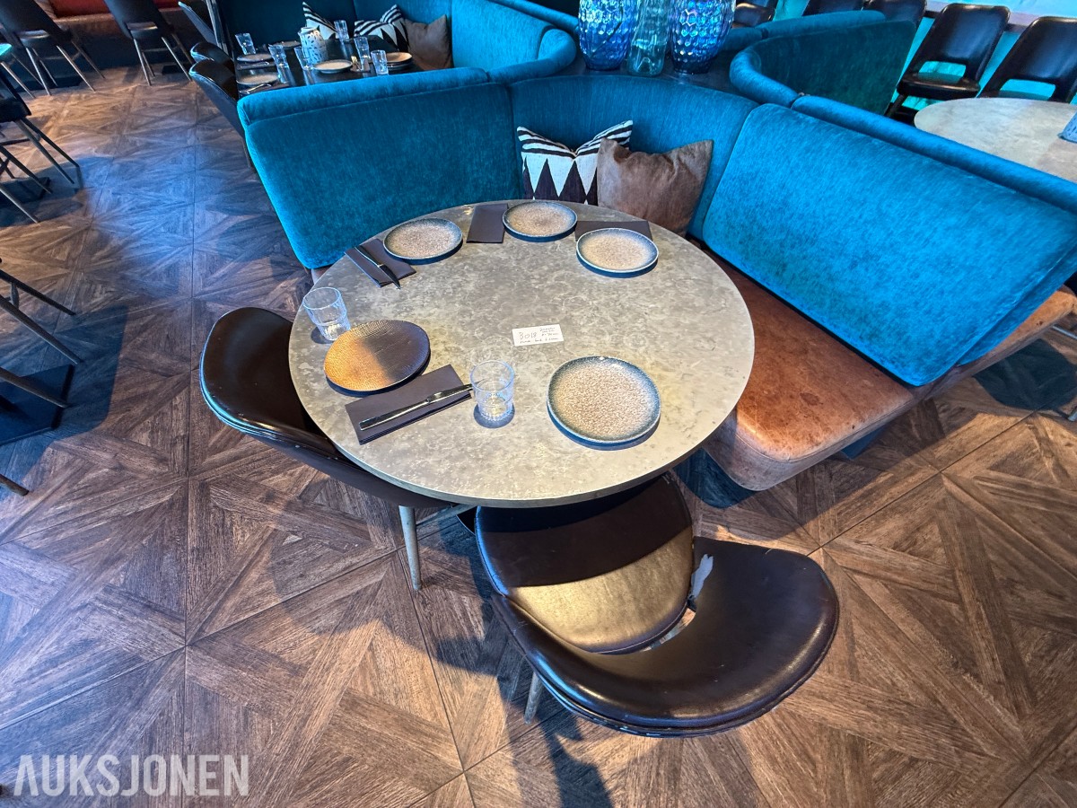 Rundt restaurantbord Ø100 cm med 2 stoler