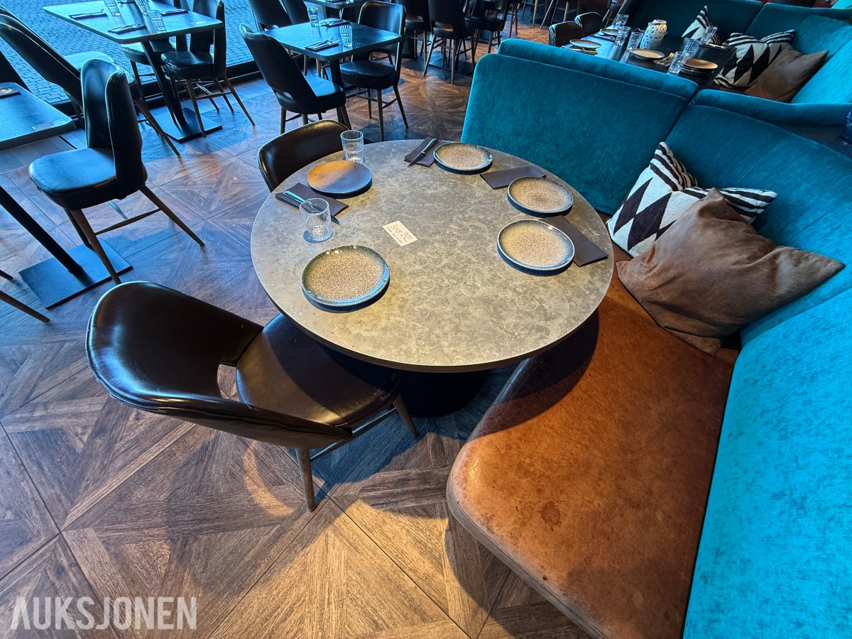 Rundt restaurantbord Ø100 cm med 2 stoler