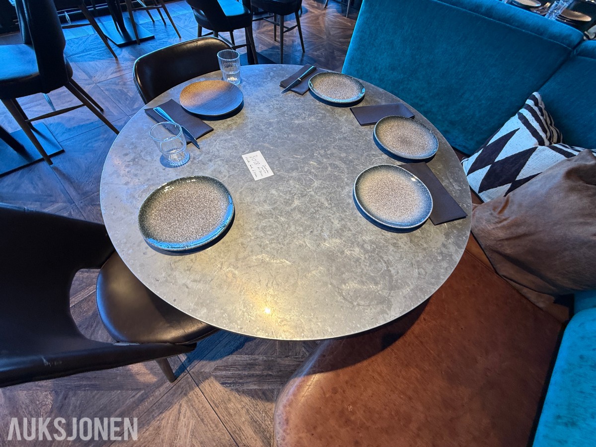 Rundt restaurantbord Ø100 cm med 2 stoler