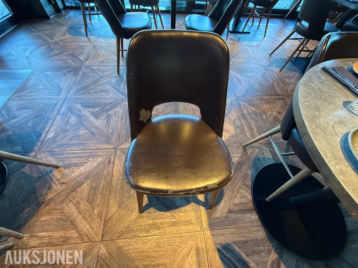 Rundt restaurantbord Ø100 cm med 2 stoler