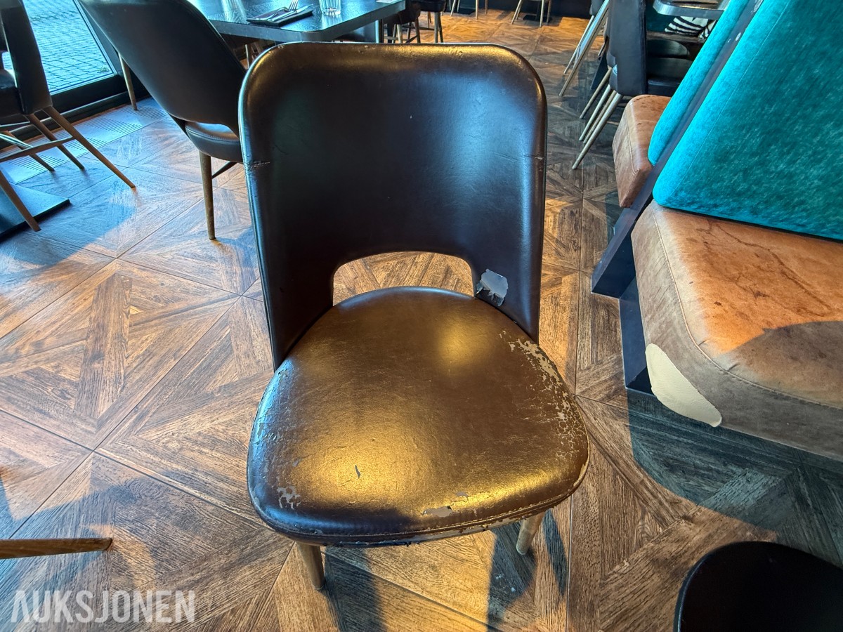 Rundt restaurantbord Ø100 cm med 2 stoler