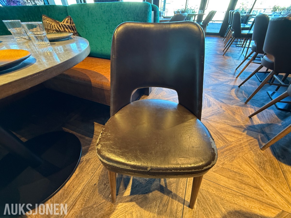 Rundt restaurantbord Ø100 cm med 2 stoler