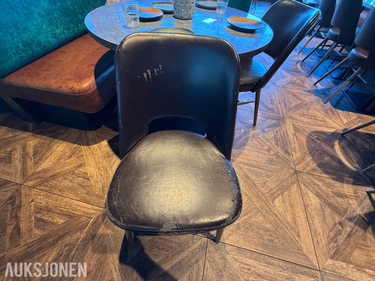 Rundt restaurantbord Ø100 cm med 2 stoler