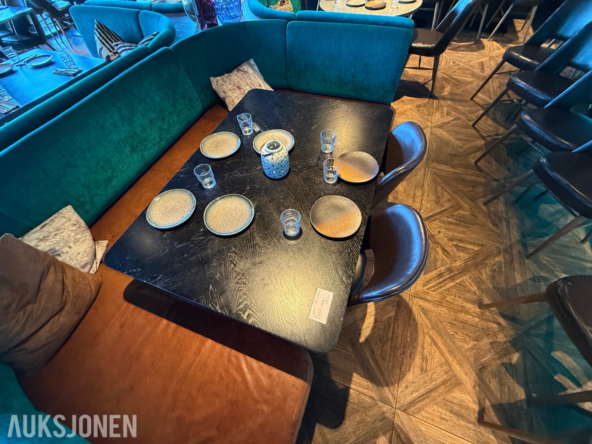 ektangulært restaurantbord med 2 stoler – 130 x 90 cm