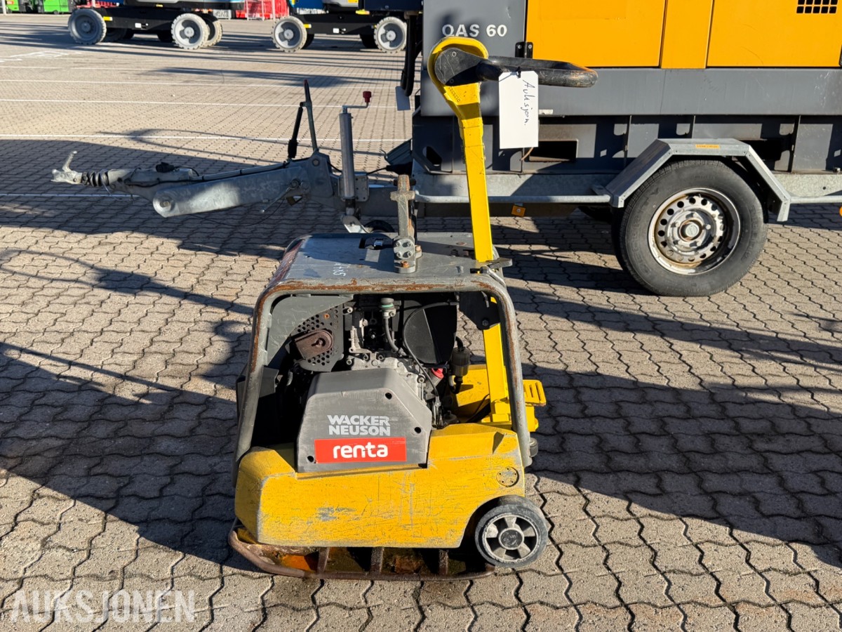 2016 Wacker Neuson DPU 3050He Vibroplate