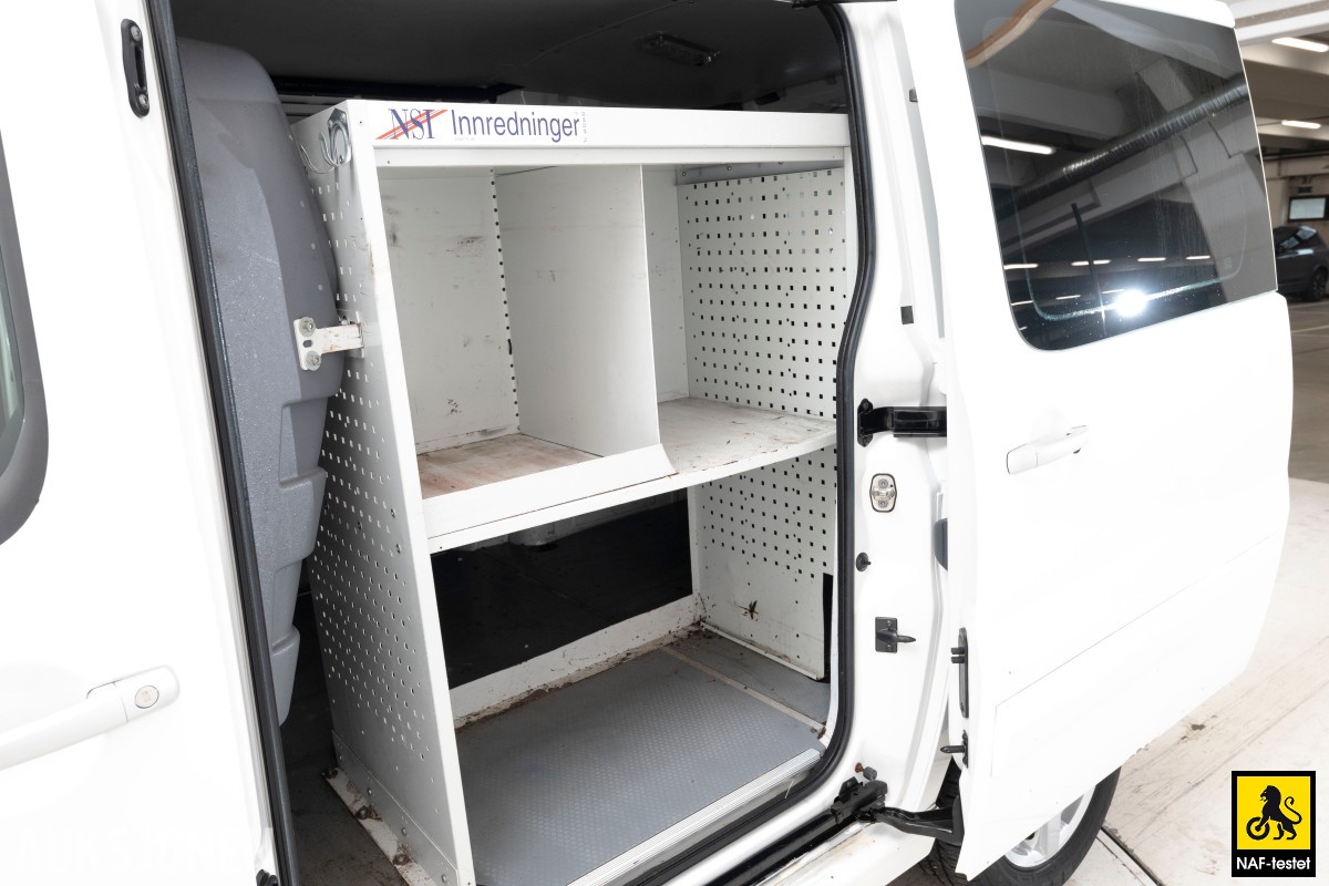 2015 Toyota PROACE 2.0 D-4D 128 HK HENGERFESTE VARMER SKYVEDØRER 