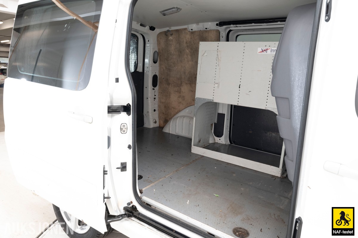 2015 Toyota PROACE 2.0 D-4D 128 HK HENGERFESTE VARMER SKYVEDØRER 