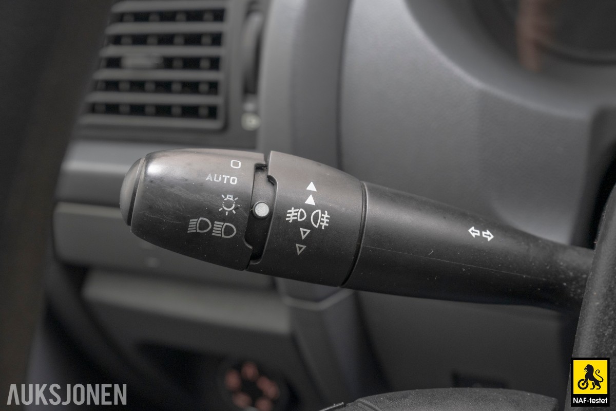 2015 Toyota PROACE 2.0 D-4D 128 HK HENGERFESTE VARMER SKYVEDØRER 