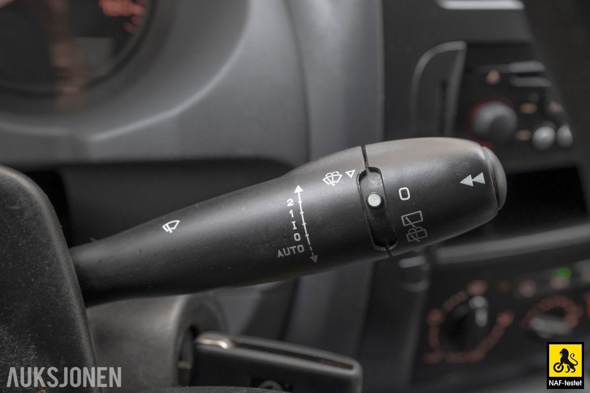 2015 Toyota PROACE 2.0 D-4D 128 HK HENGERFESTE VARMER SKYVEDØRER 