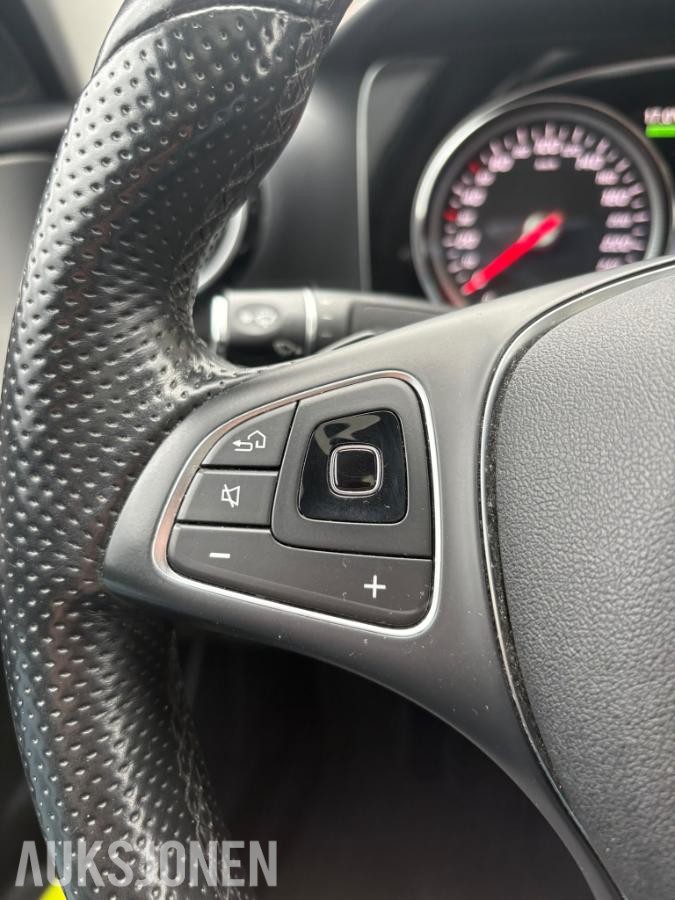 2017 Mercedes-Benz E 350E PHEV PANORAMA HEAD-UP 360-KAMERA HENGERFESTE