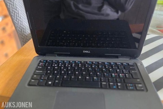 2023 Dell Latitude 3310 Bærbar PC – Intel i3, 8 GB RAM, SSD, Touchskjerm