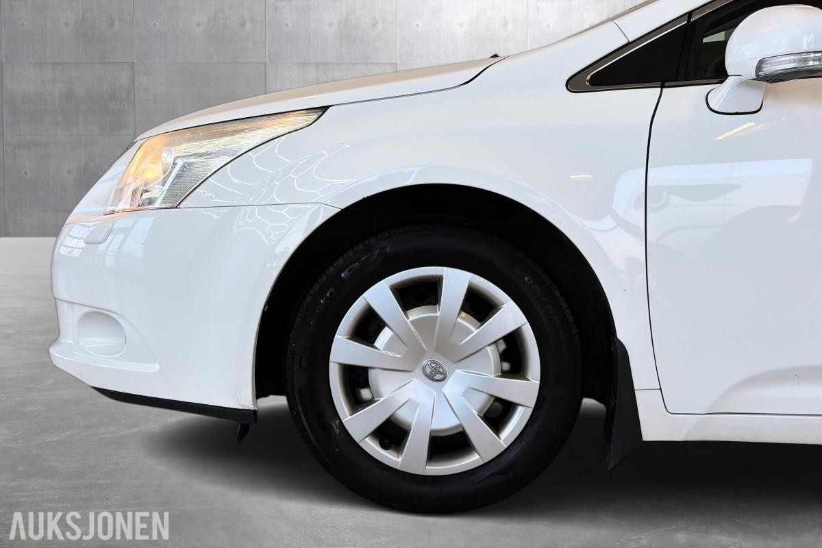 2009 Toyota Avensis 1.6 131 HK HENGERFESTE KLIMA SOMMER & VINTER