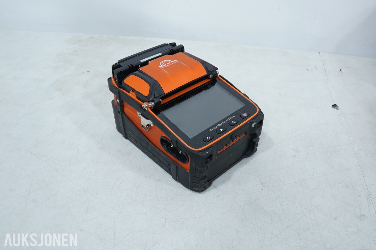 2021 Signal Fire AI-9 - Optisk fiberskjøtemaskin