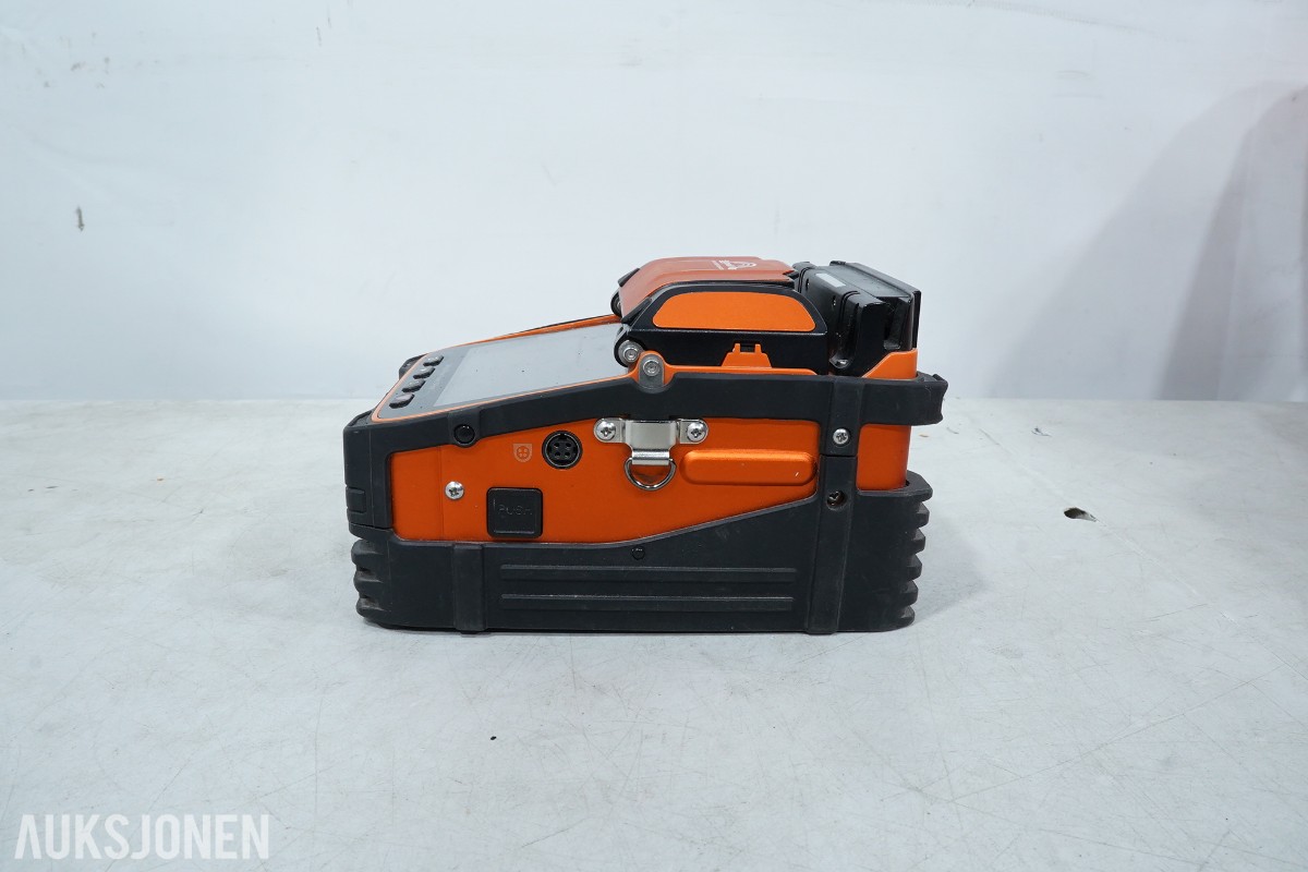2021 Signal Fire AI-9 - Optisk fiberskjøtemaskin
