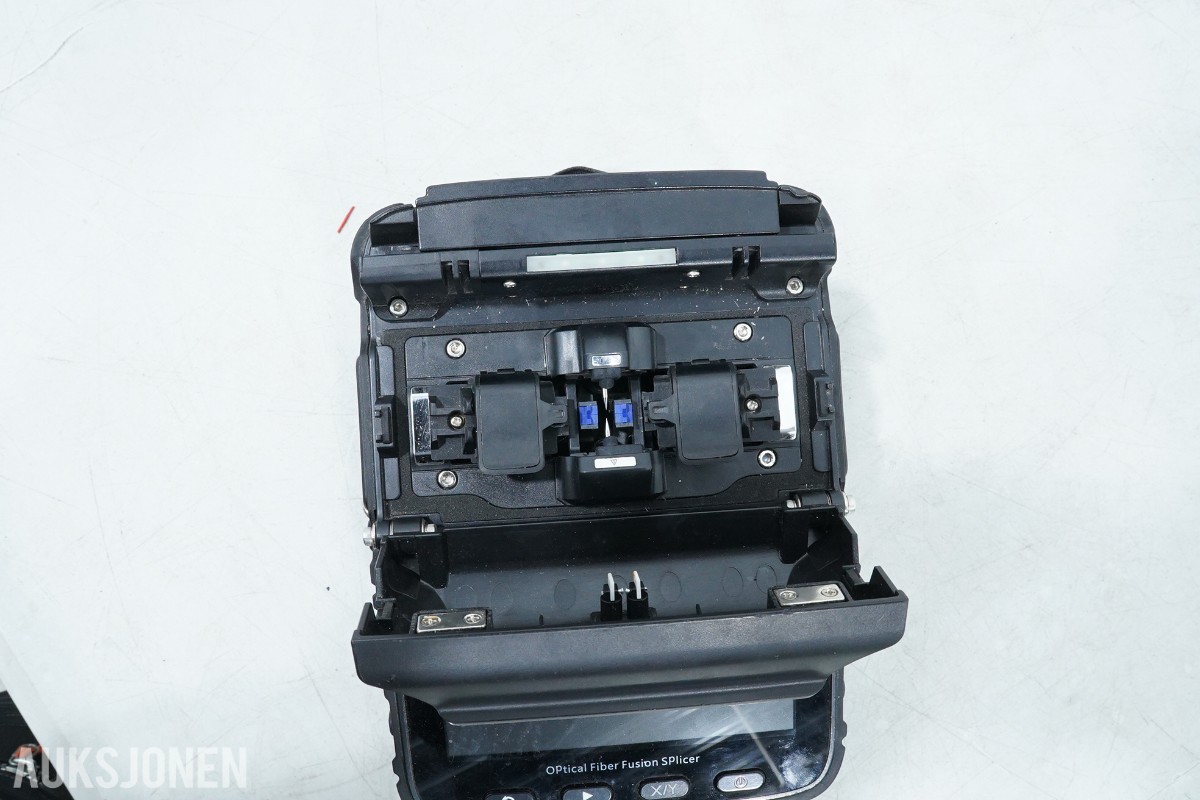 2019 Signal Fire AI-3 - optisk fiberskjøtemaskin
