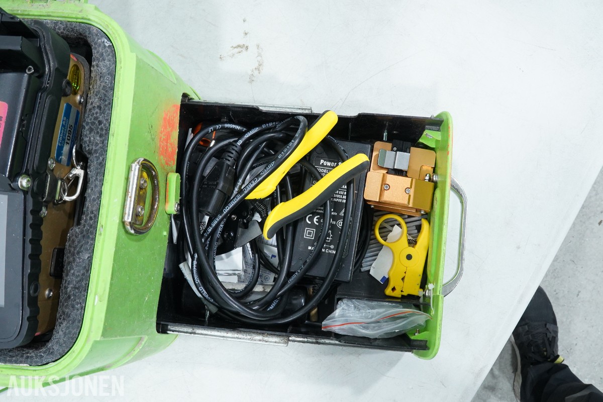 2019 Signal Fire AI-3 - optisk fiberskjøtemaskin