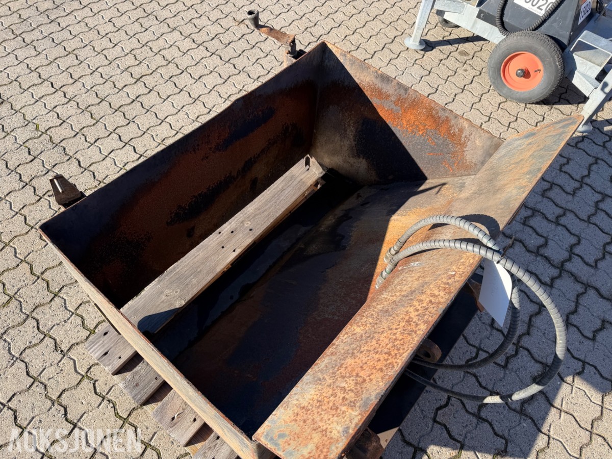 2002 Norico Asfaltutlegger/skuffe 1,6 t