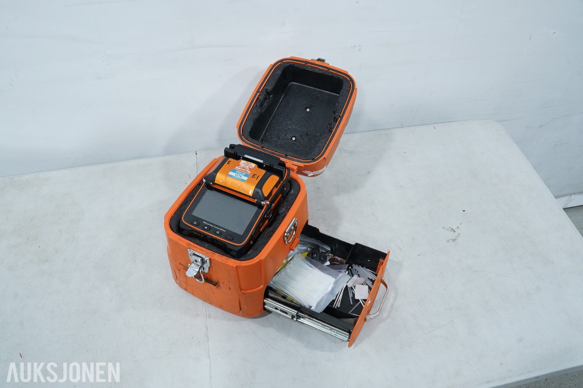 2019 Signal Fire AI-3 - optisk fiberskjøtemaskin
