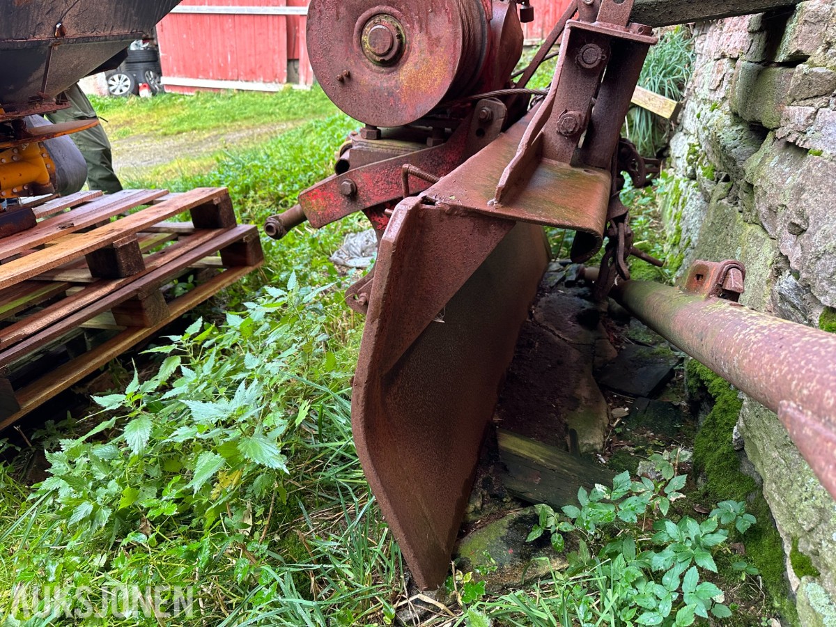 Igland 3000/2 Skogsvinsj, dobbel trommel til traktor