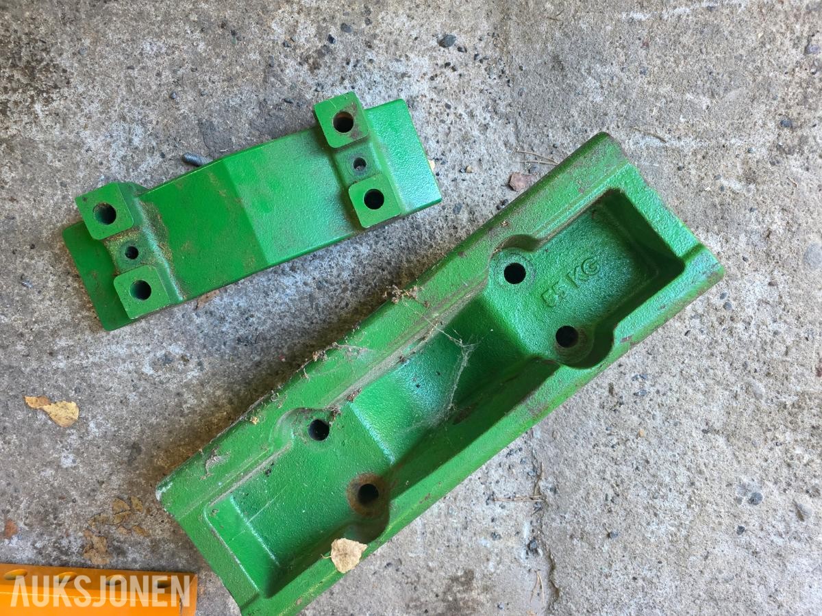 John Deere baselodd, 5 kg, fra 5085M