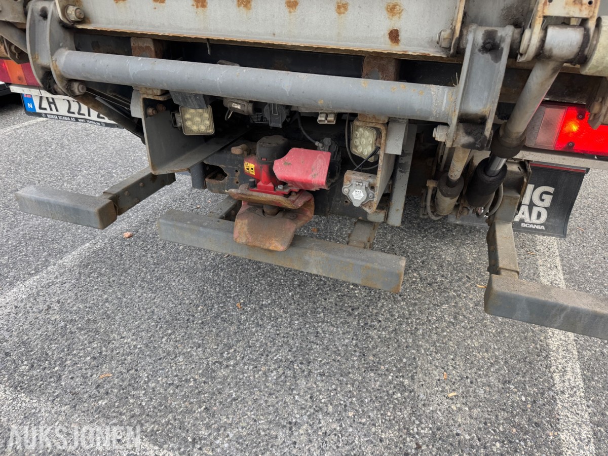 Scania R 480 skapbil med bakløfter, Opticruise, ryggekamera og hengerfeste
