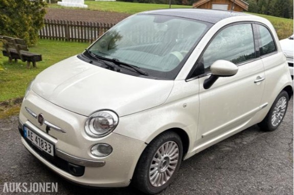 2014 Fiat 500 0.9 Bensin 84hk 69000km med soltak EU ok til 12.2027