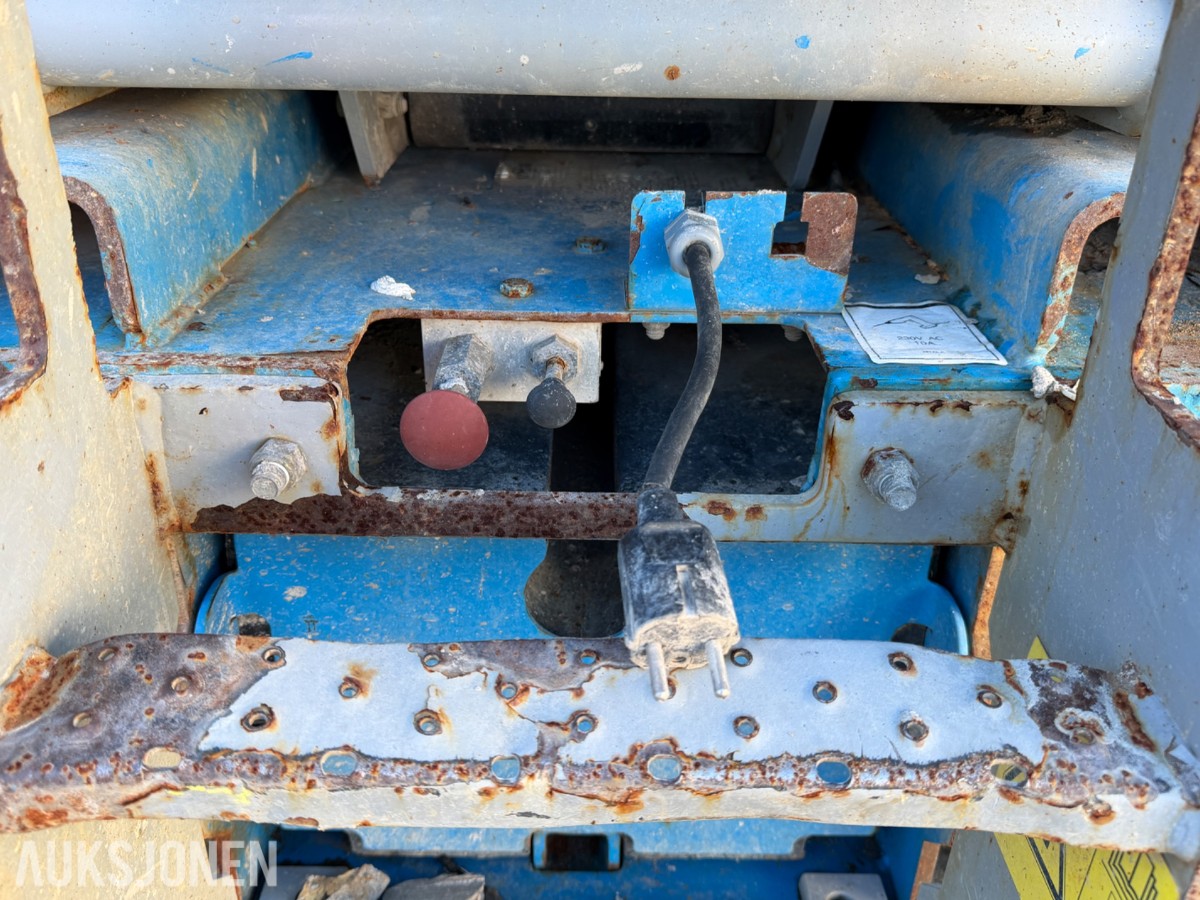 2010 Genie GS2632 Sakselift / 497 Timer