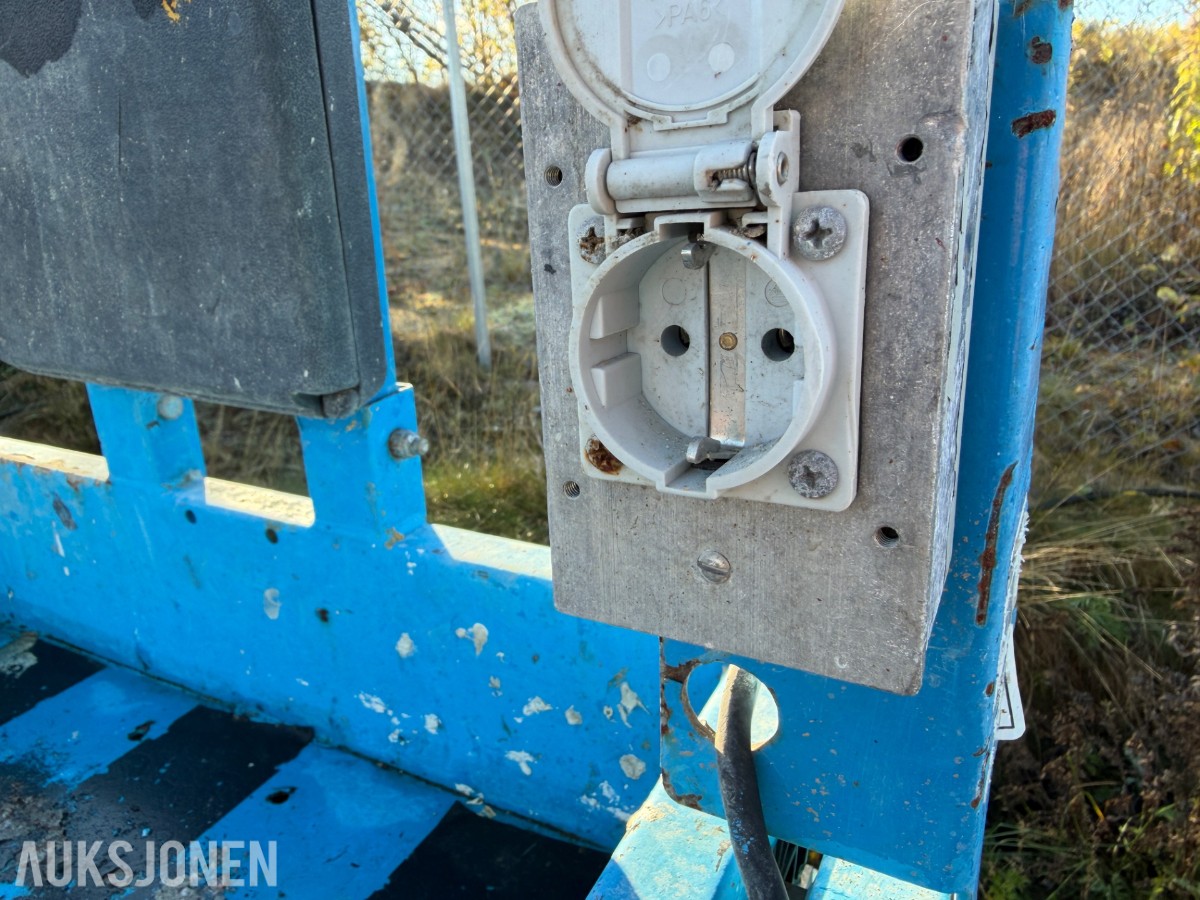 2010 Genie GS2632 Sakselift / 497 Timer