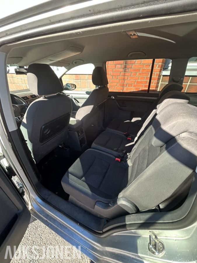 2012 Volkswagen Touran 1.6L TDI 105HK 7 SETER hengerfeste