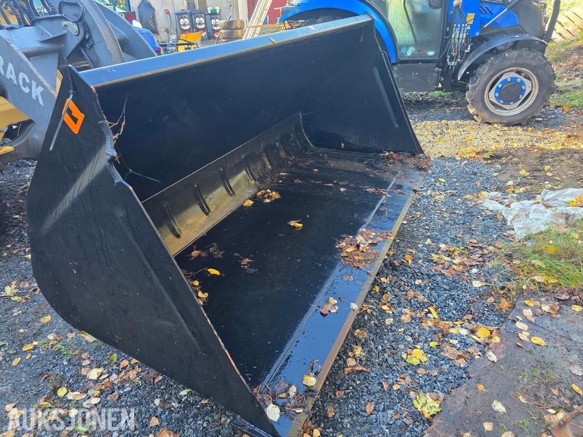 2025 Andre Jost Bucket 245 VL skuffe, SMS feste
